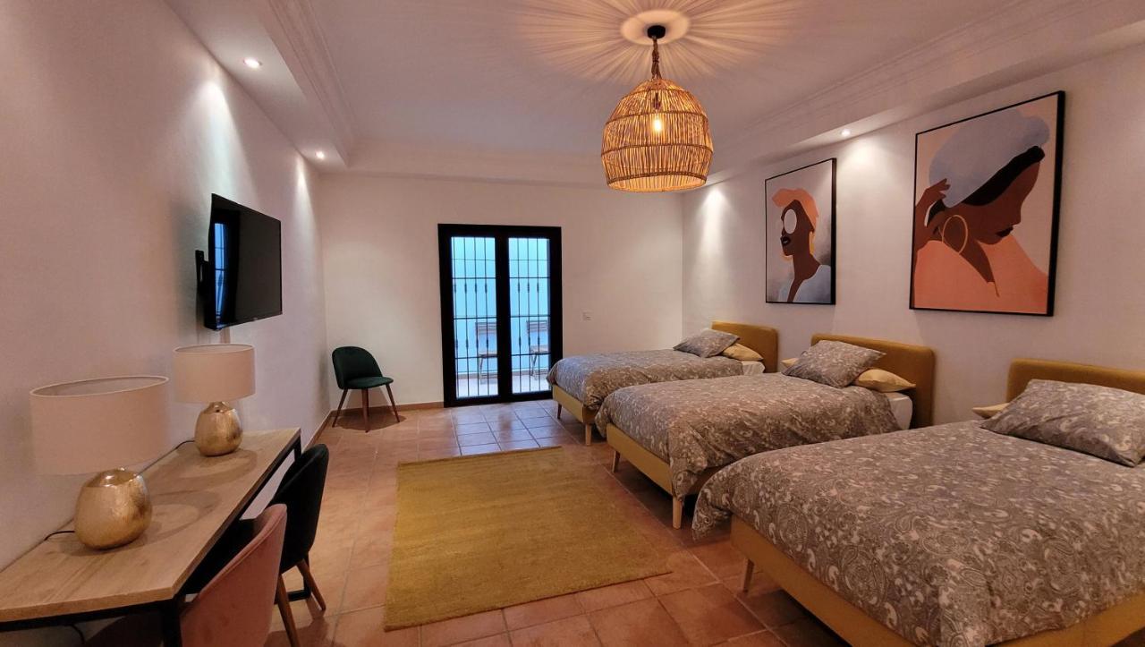 Beach And Golf Resort La Perla Miguel Adults Only Marbella Exterior foto